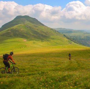 bicicleta de montaña en los Alpes